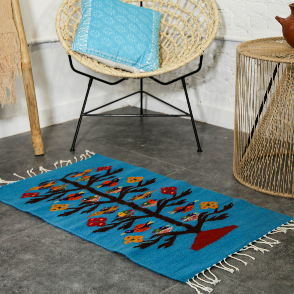 HOW TO DECORATE WITH CRAFTS AND IMPROVE YOUR WELL BEING